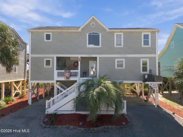 134 Ocean Boulevard E, Holden Beach, NC 28462