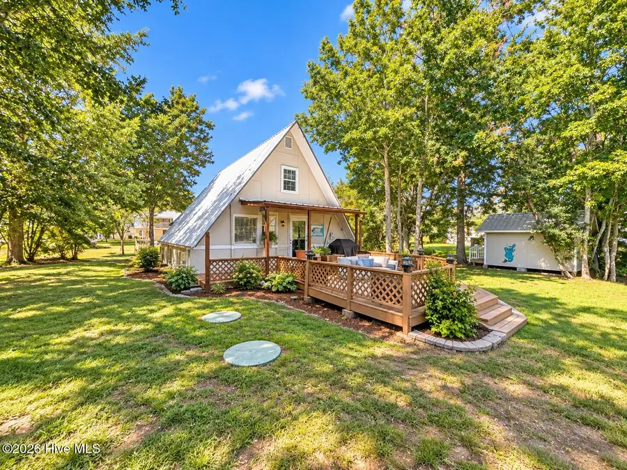 2033 Waterloo Street Sw, Ocean Isle Beach, NC 28469 - #2