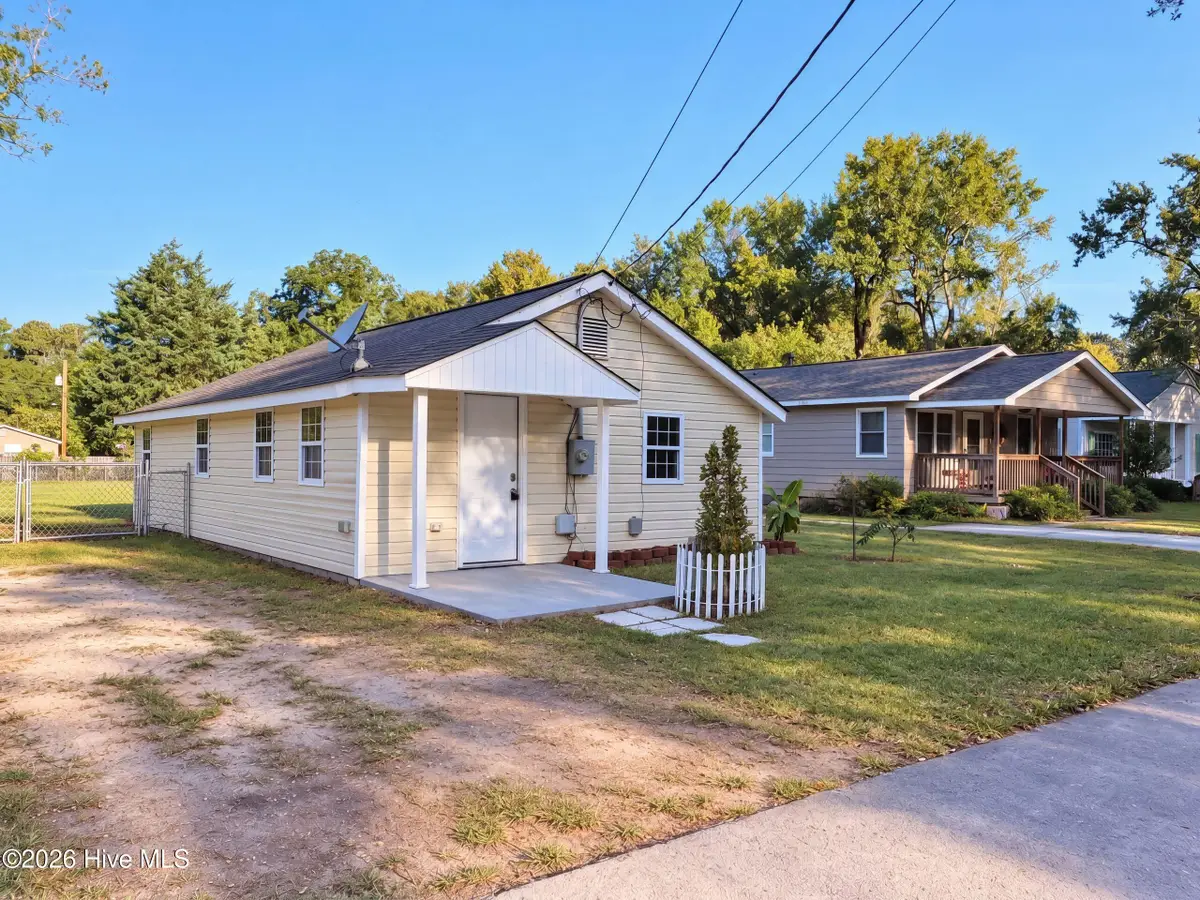 206 N Poplar Street #E, New Bern, NC 28560 - #1