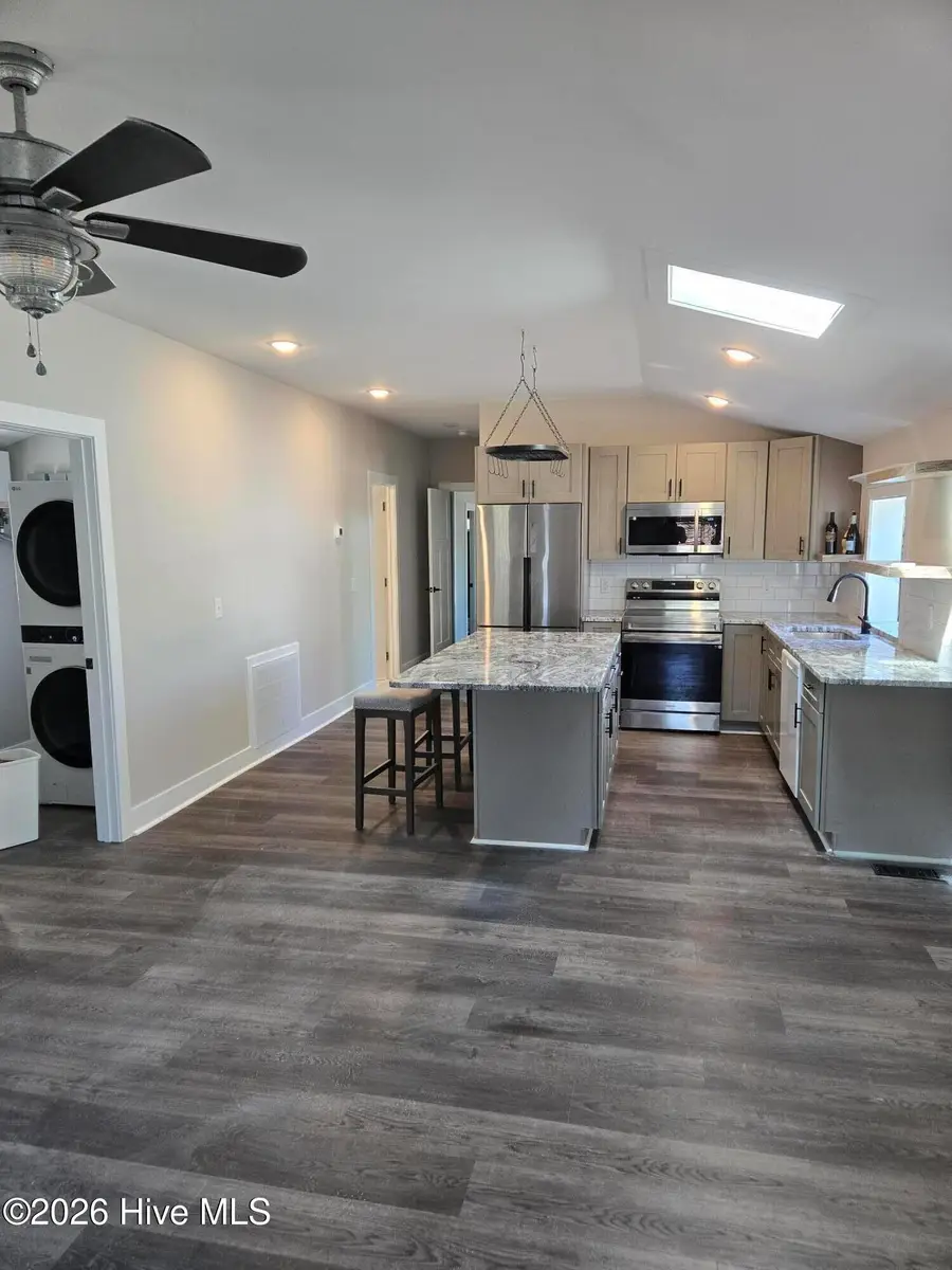 676 Oakwood Drive Sw, Supply, NC 28462 - #3
