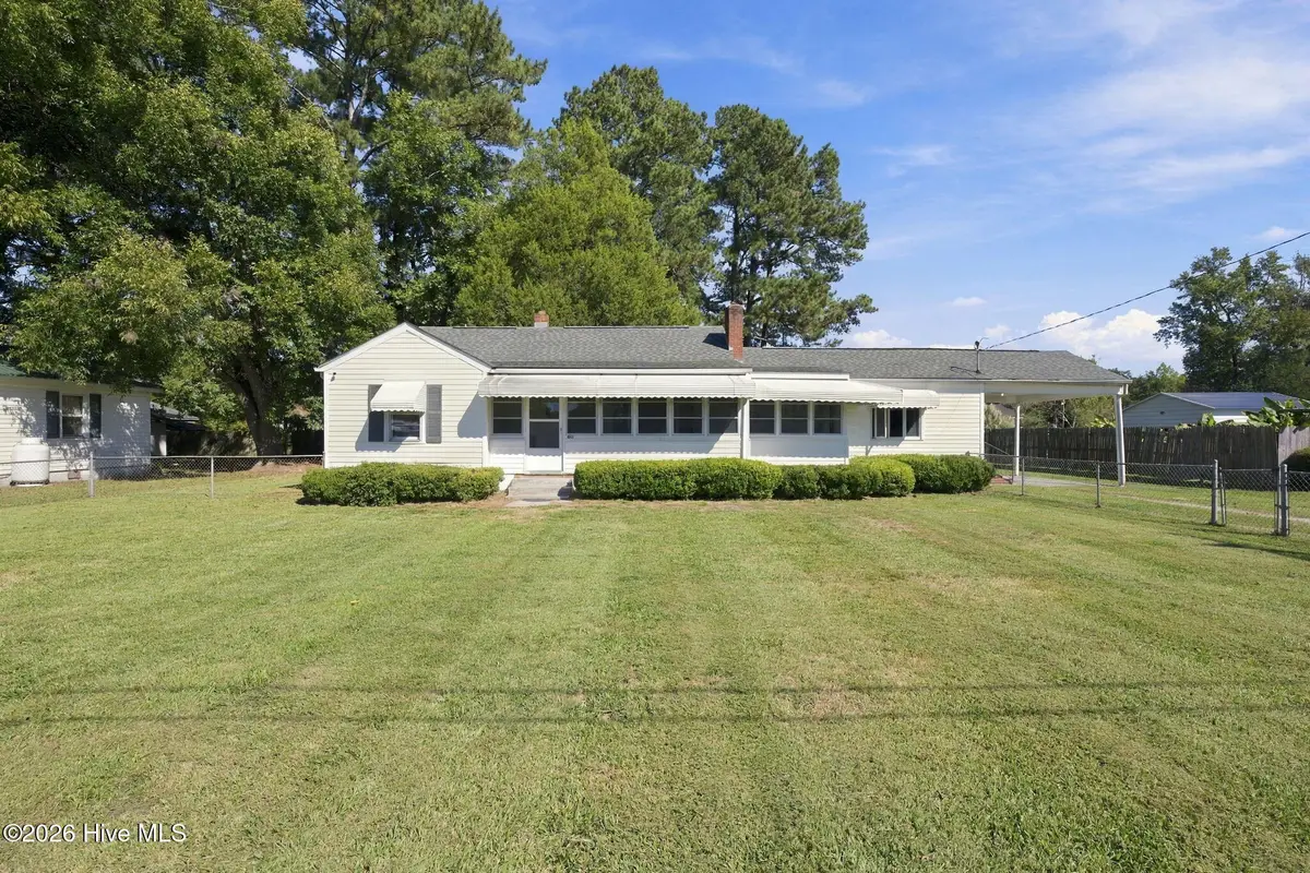 611 First Avenue, Vanceboro, NC 28586 - #1