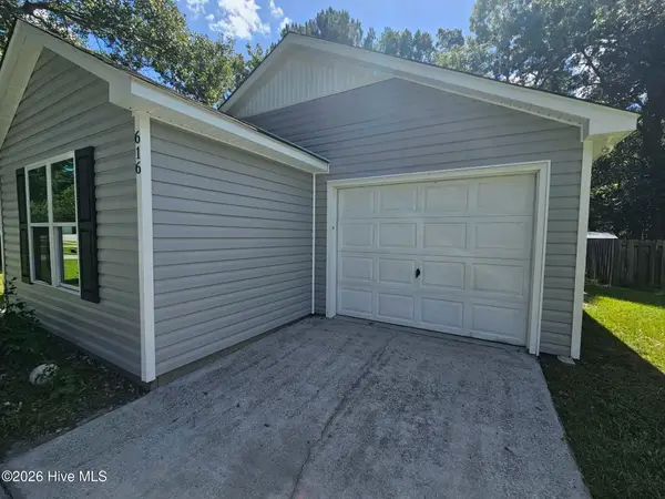 616 S Hampton Drive, Jacksonville, NC 28546