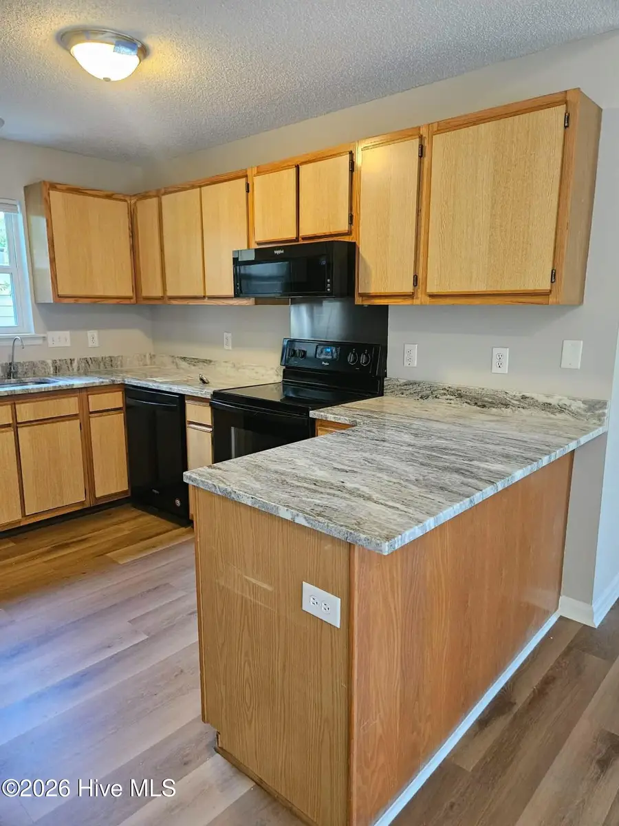 616 S Hampton Drive, Jacksonville, NC 28546 - #3