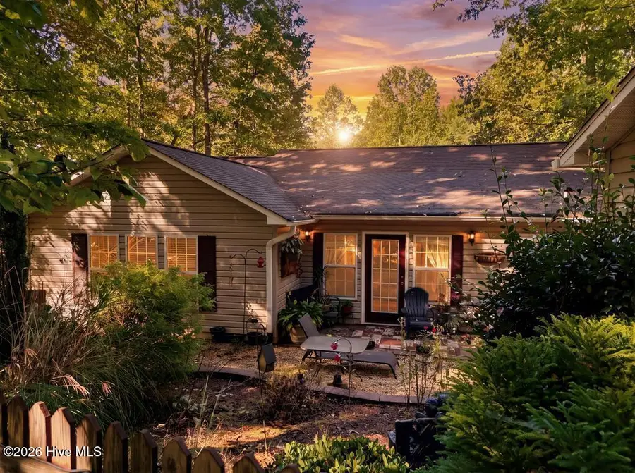 654 Ford Road, Warne, NC 28909 - #2
