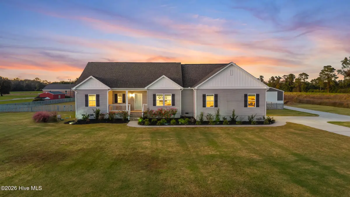 686 Piney Woods Road, Burgaw, NC 28425 - #1