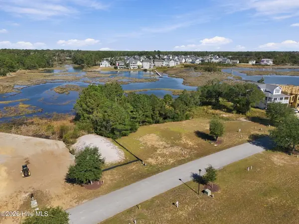 641 Cannonsgate Drive, Newport, NC 28570