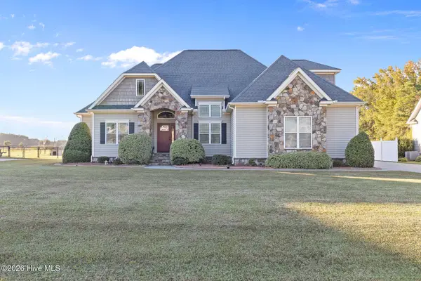 205 Summerfield Drive, Pikeville, NC 27863