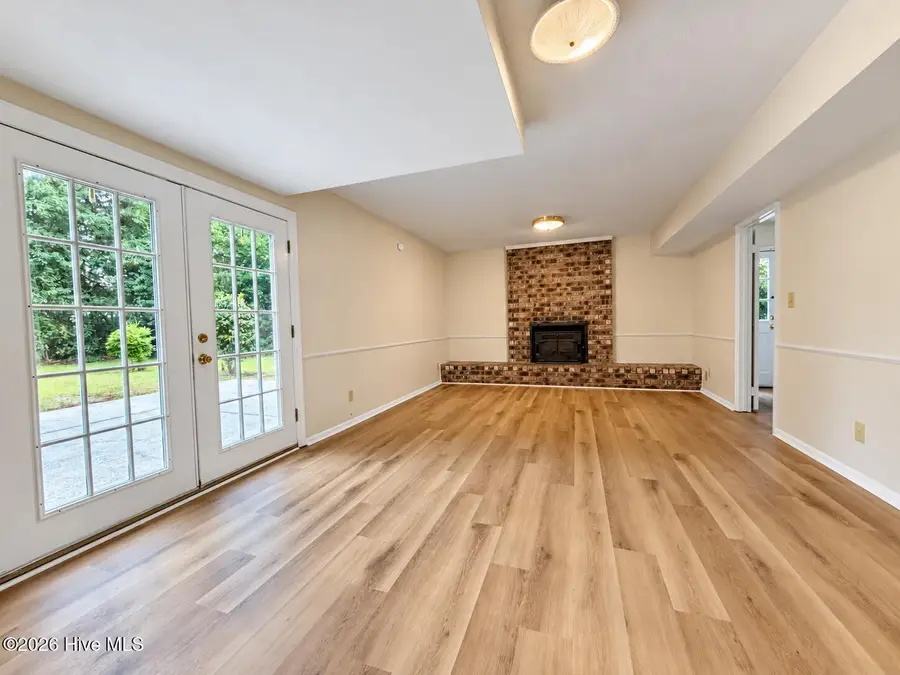 1305 Jones Circle, Laurinburg, NC 28352 - #2