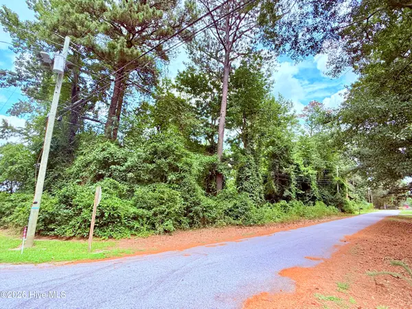 #6 Pine Street, La Grange, NC 28551