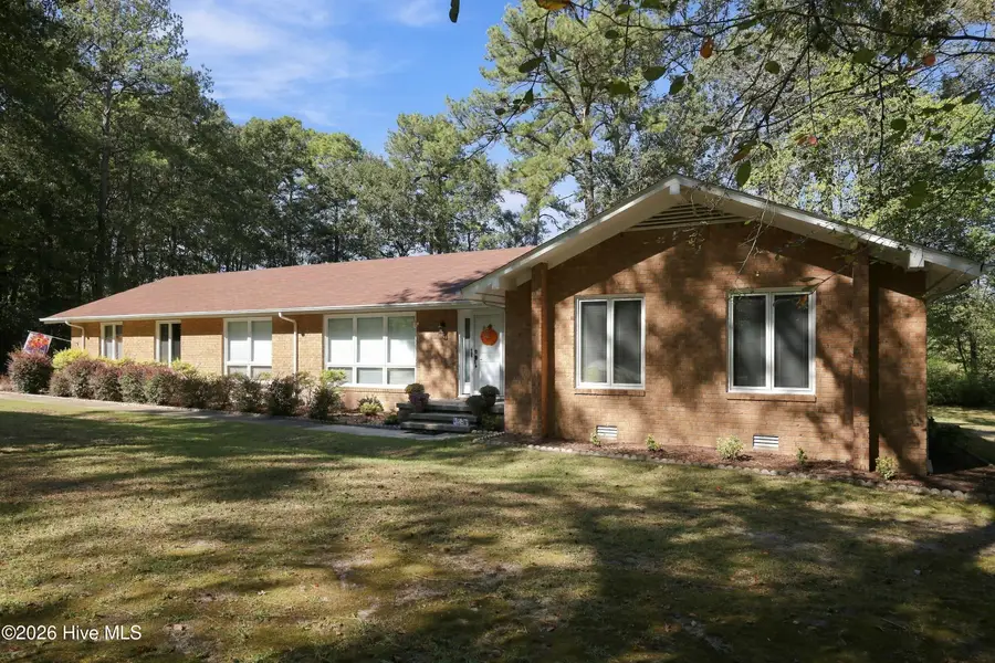 2453 Dogwood Lane, Kinston, NC 28504 - #2