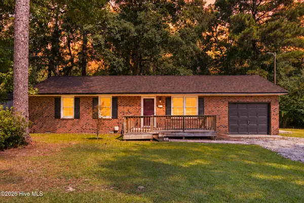 1562 Blue Creek Road, Jacksonville, NC 28540