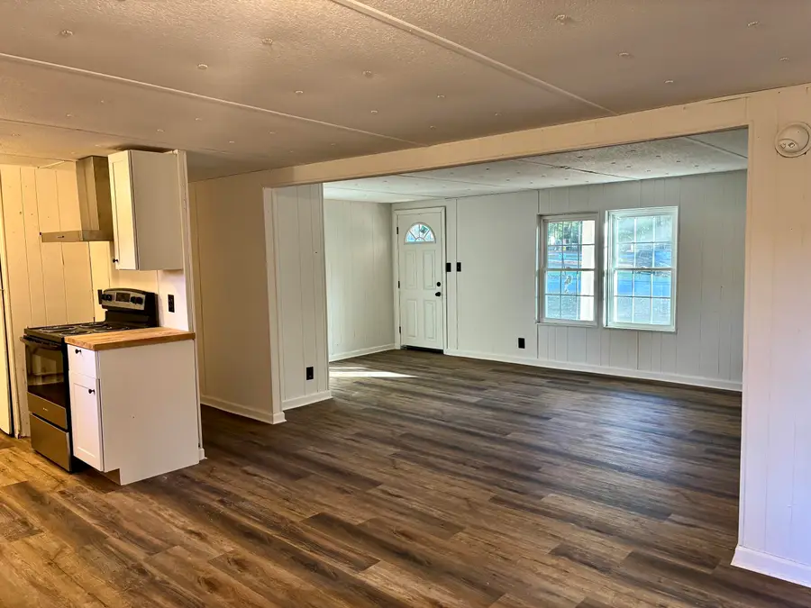 249 S Seymour Drive, Thomson, GA 30824 - Image #3