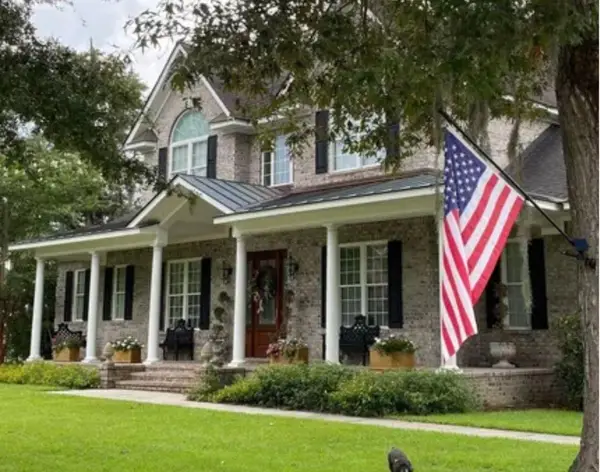 1 Oakcrest Drive E Drive, Savannah, GA 31405