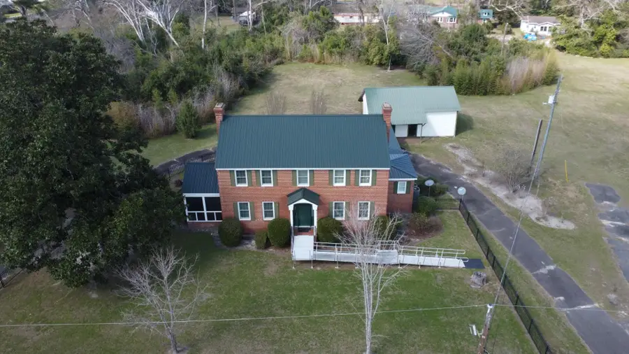 39 E Calhoun Street, Wadley, GA 30477 - #3