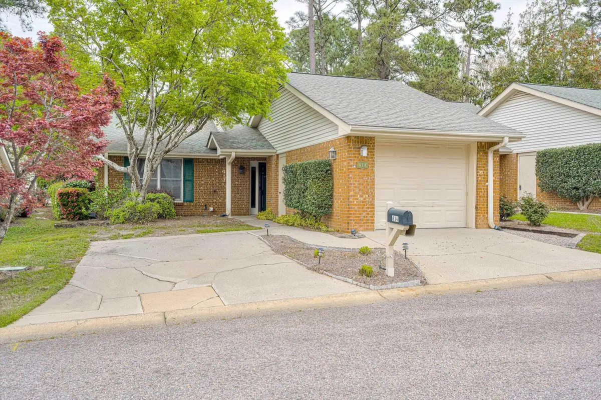 614 Clarendon Place, Aiken, SC 29801 - #1