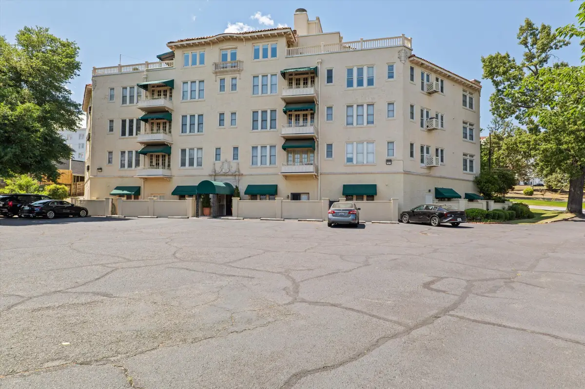 2068 Walton Way #204, Augusta, GA 30904 - #1