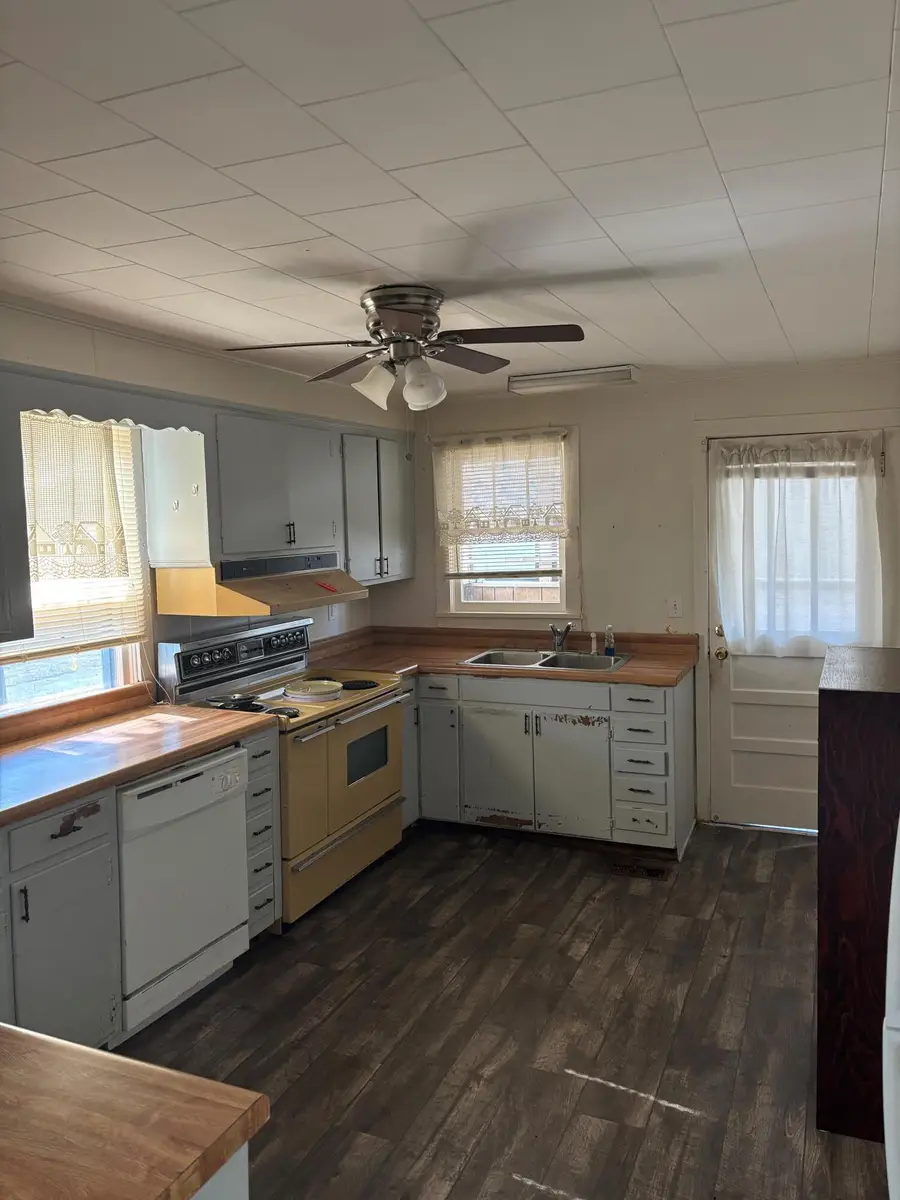 81 Warren, Gibson, GA 30810 - #2
