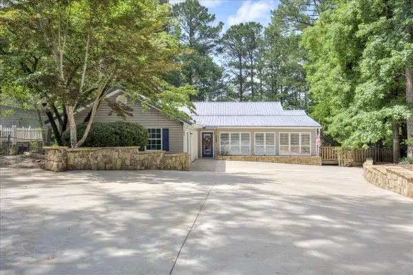 1695 Buckhead Drive, Tignall, GA 30668