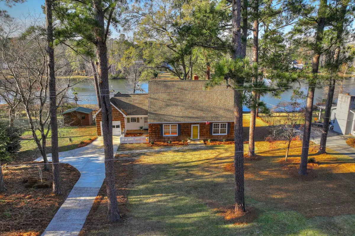 134 Lake Bluff Drive, Waynesboro, GA 30830 - #1