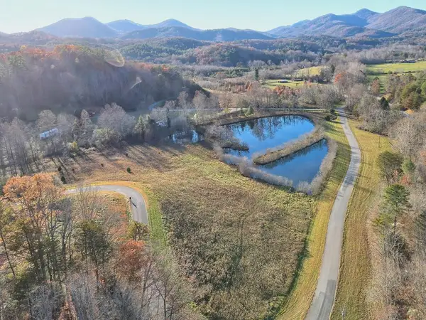 307 Plott Town, Blairsville, GA 30512