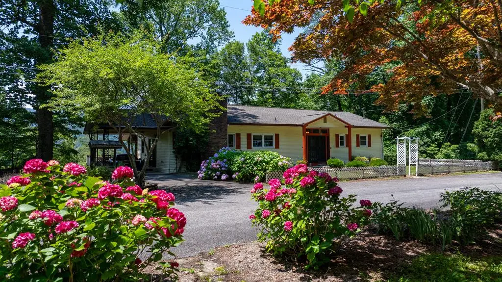 14 Chalet Village, Robbinsville, NC 28771 - #1