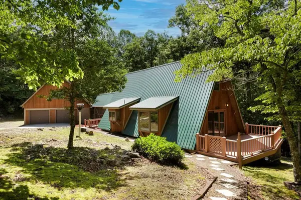 263 Wells Road, Brasstown, NC 28902