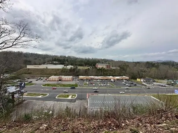 96 Holiday Drive, Murphy, NC 28906