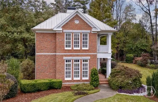 6 Oak Grove Road, Athens, GA 30607