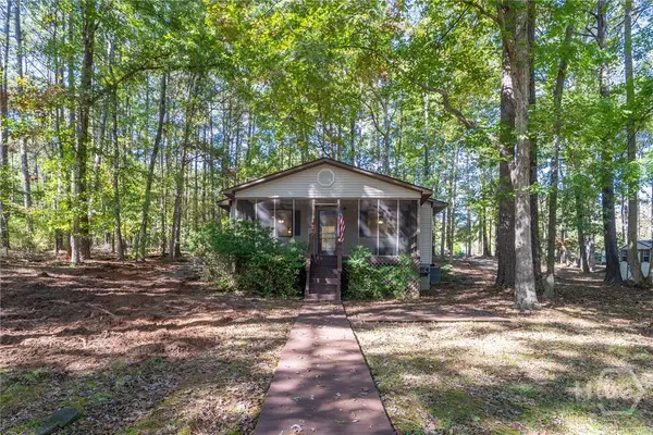 248 W River Bend Drive, Eatonton, GA 31024