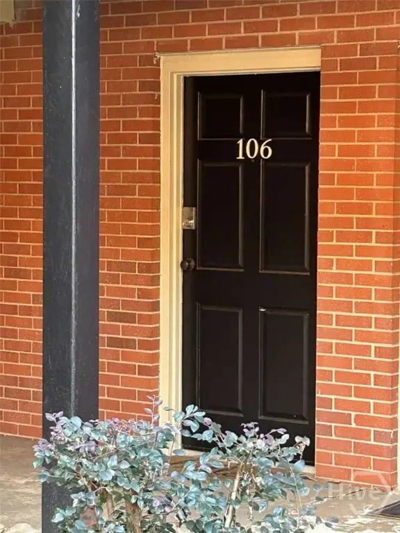 250 Little Street #D106, Athens, GA 30605