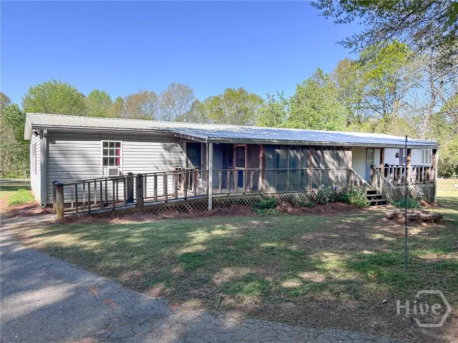 283 S Third Street, Colbert, GA 30628 - #3