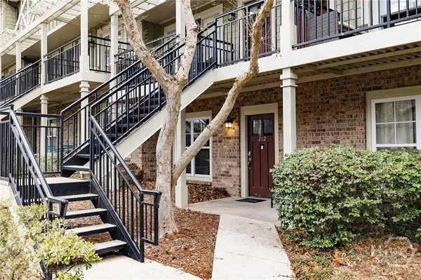 660 Barnett Shoals Road #212, Athens, GA 30605