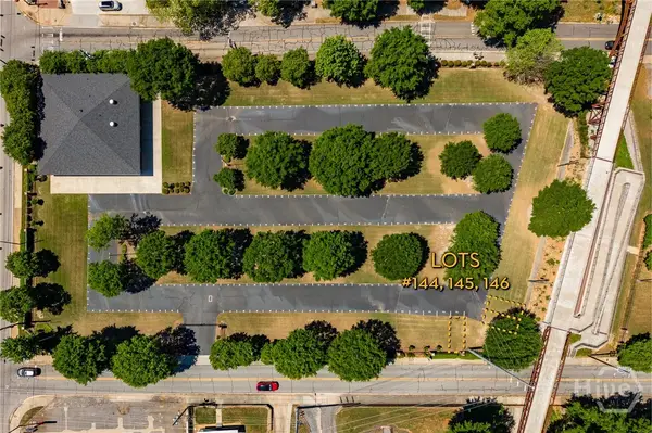 225 Oak Street #145, Athens, GA 30605