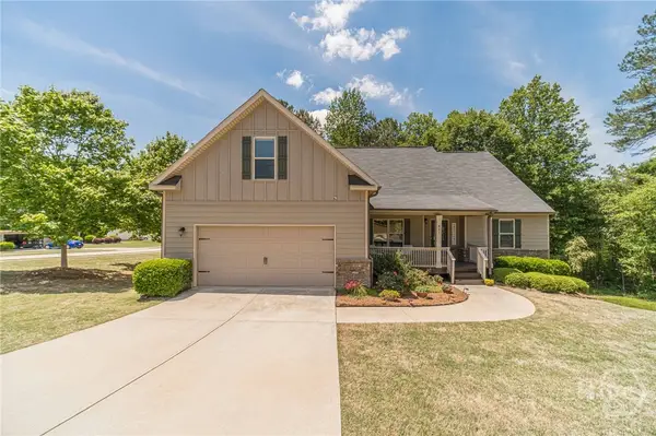 801 Rouse Circle, Hoschton, GA 30548