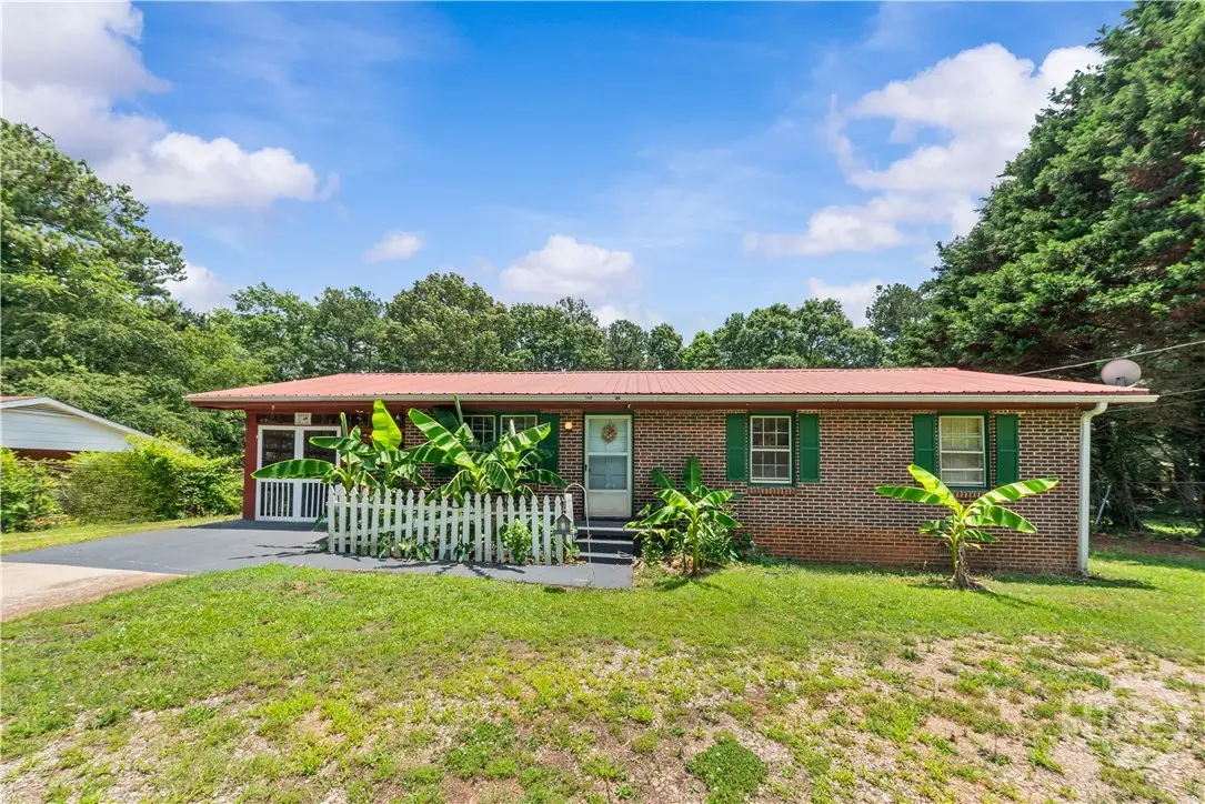 564 Peters Street, Statham, GA 30666 - #1