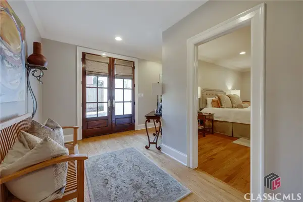 577 W Cloverhurst Avenue, Athens, GA 30606