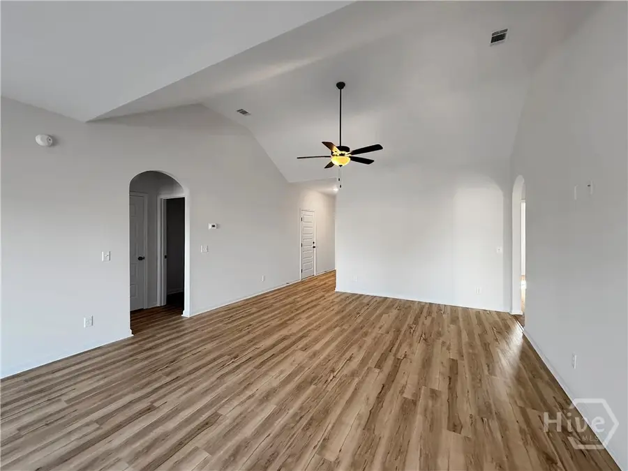 977 Buckhead Loop Se, Allenhurst, GA 31301 - Image #2