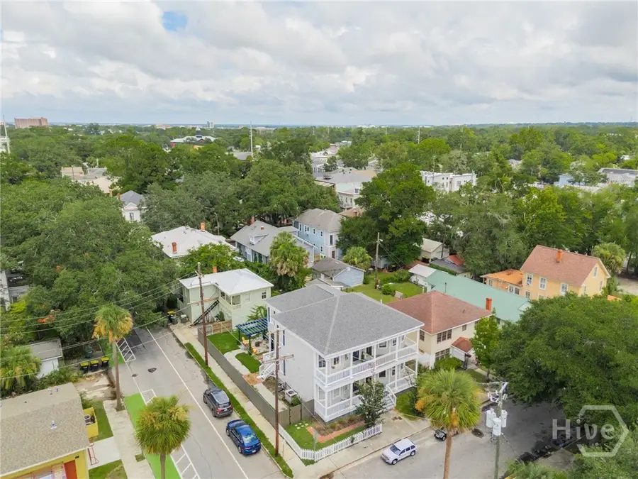 302 E 35th Street, Savannah, GA 31401 - Image #2