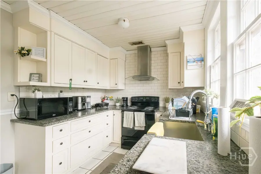 2131 Indiana Avenue, Savannah, GA 31404 - Image #2