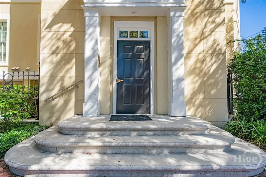 304 W Jones Street, Savannah, GA 31401 - Image #2