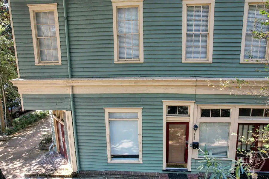 251 East Broad Street #4, Savannah, GA 31401 - Image #2