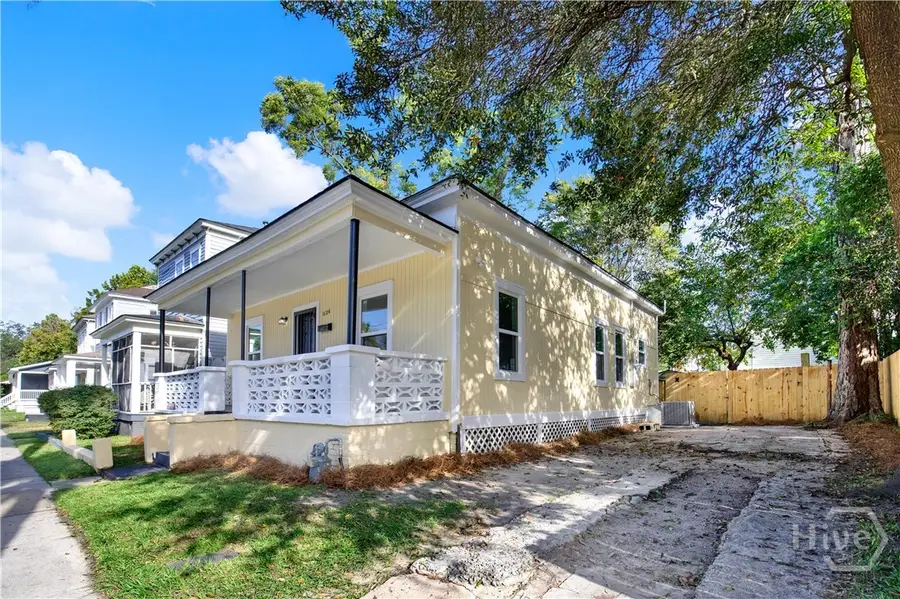 1126 E Waldburg Street, Savannah, GA 31404 - Image #2