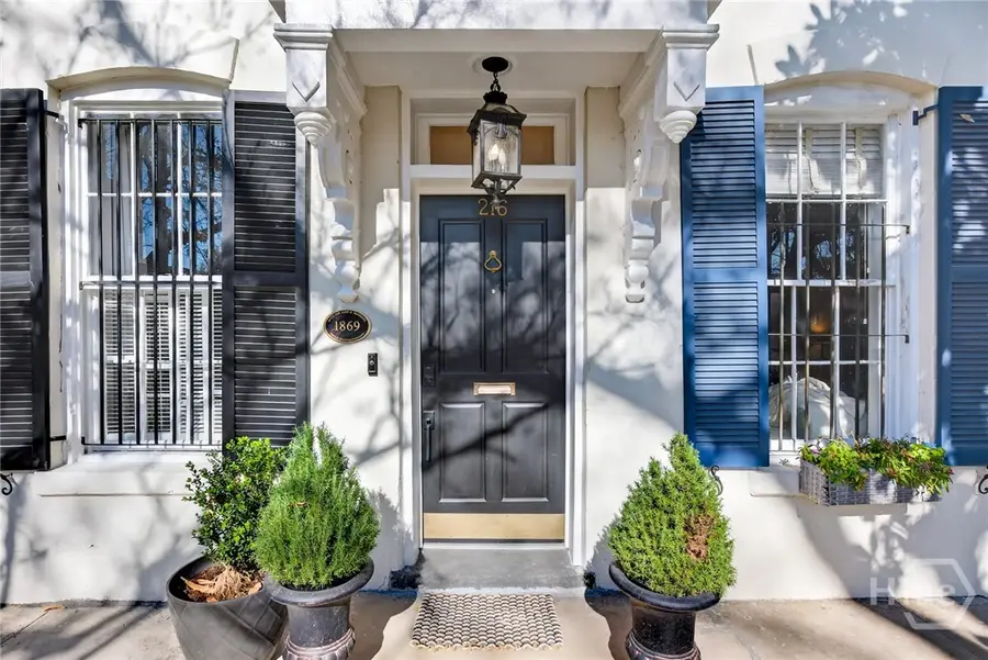 216 W Gaston Street, Savannah, GA 31401 - Image #2
