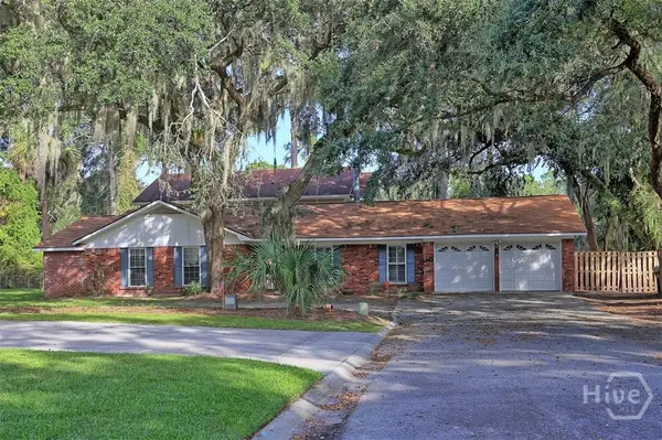46 River Oaks Road, Savannah, GA 31410