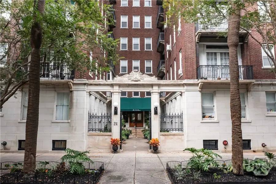 24 E Liberty Street #53, Savannah, GA 31401 - Image #2