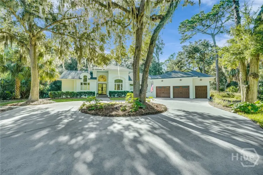 2 Priory Road, Savannah, GA 31411 - Image #2
