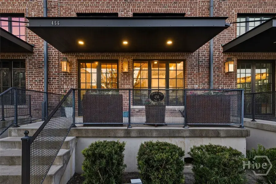 456 Port Street, Savannah, GA 31401 - Image #2