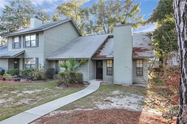17 Hidden Lake Court, Savannah, GA 31419