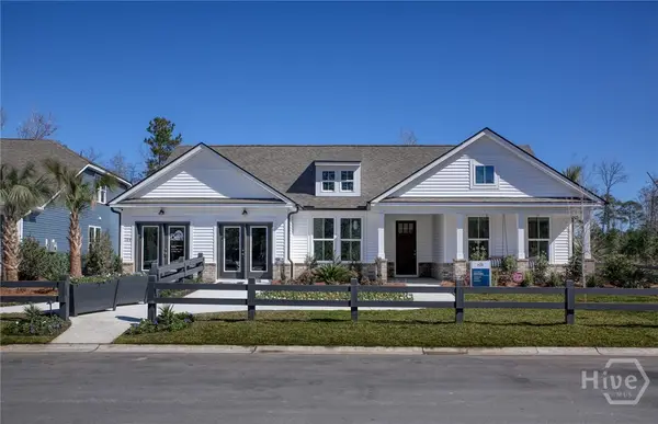 97 Sandy Bend Dr, Richmond Hill, GA 31324