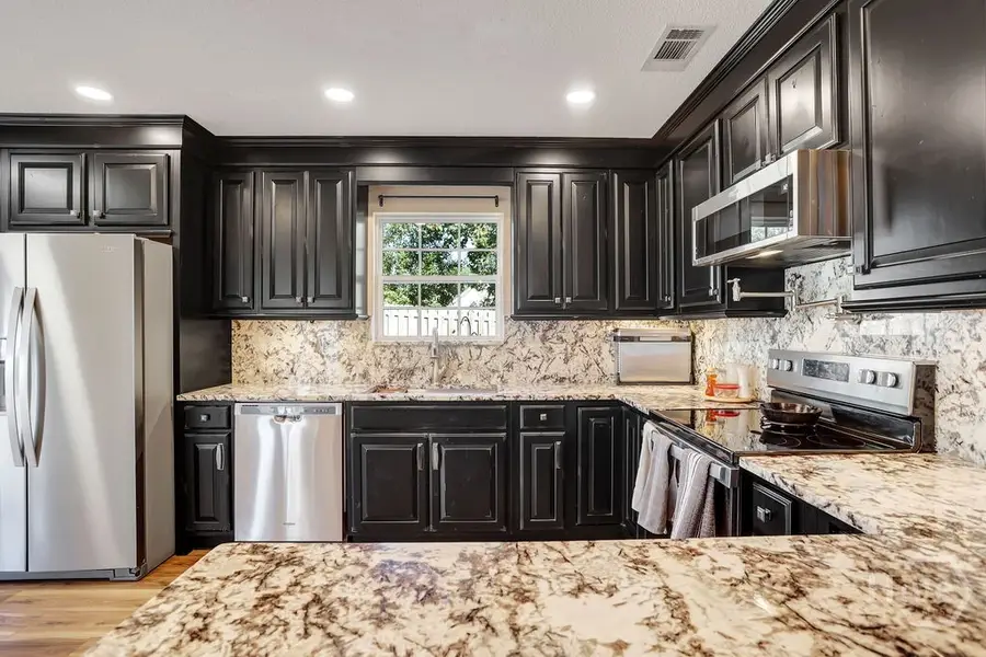 111 Harvest Drive, Springfield, GA 31329 - Image #2